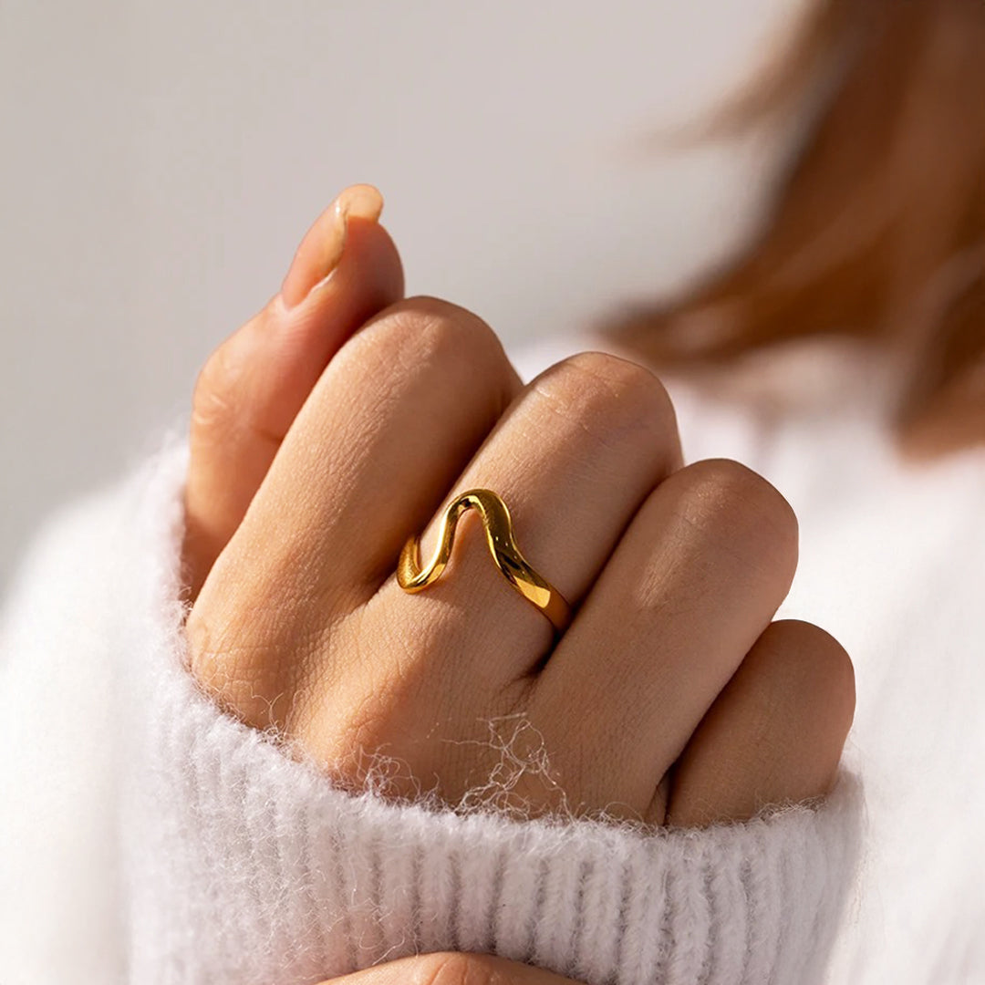 Siv Wave Ring Guld