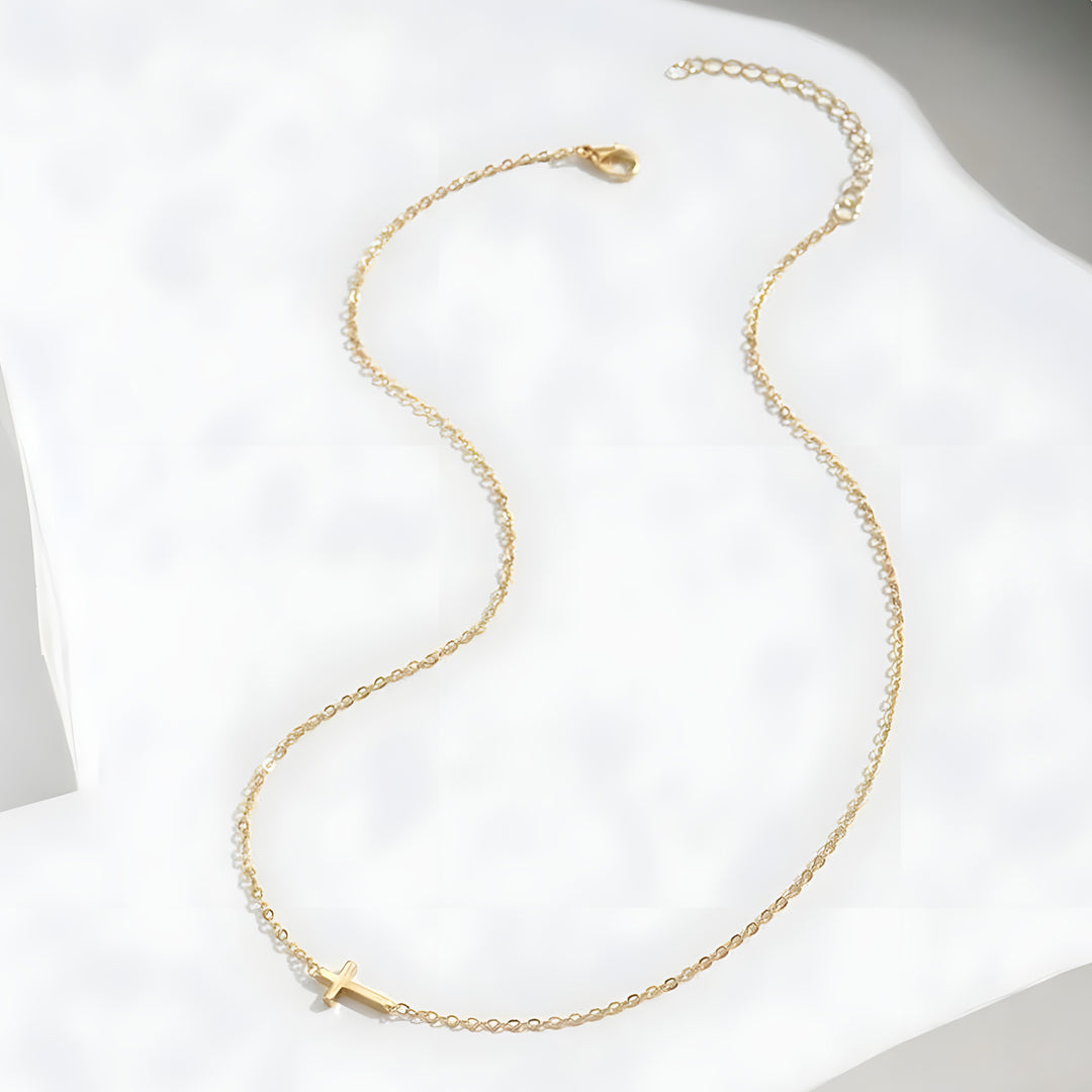 Guld Kors Halskæde – Klassisk Design
