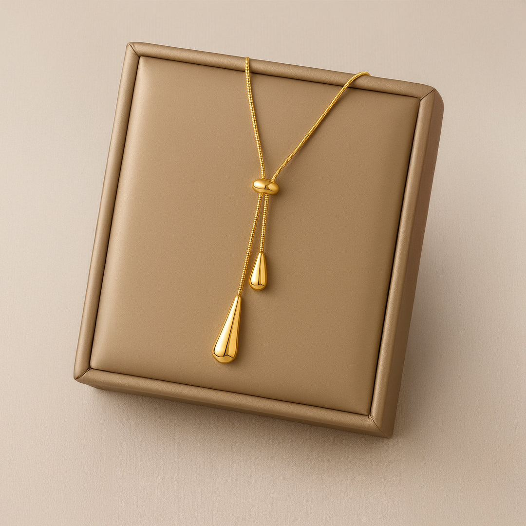 Gylden Glans Halskæde – Trend & Elegance