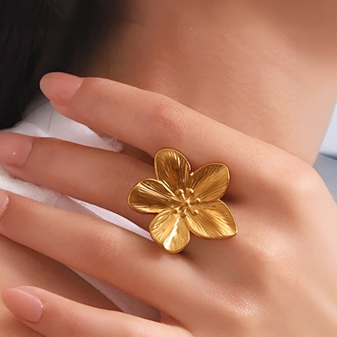 Rane Blomsterblomst Statement Ring Goud
