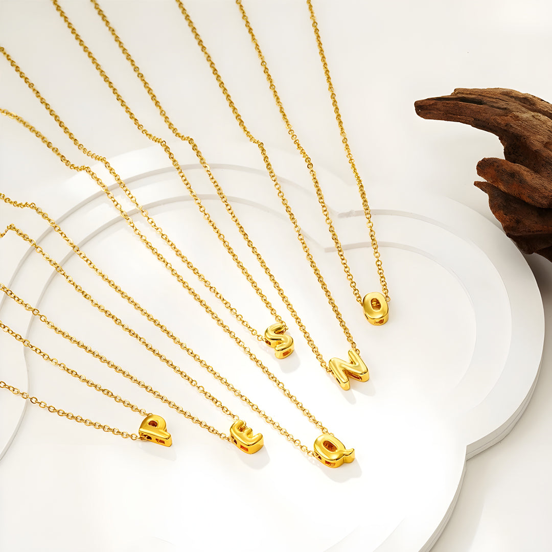 Mini bogstavhalskæde A-Z – Guldfarvet